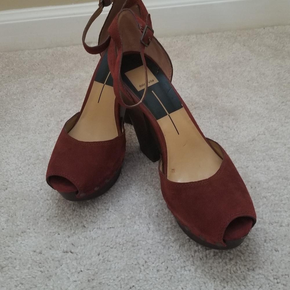 Dolce Vita suede sandals